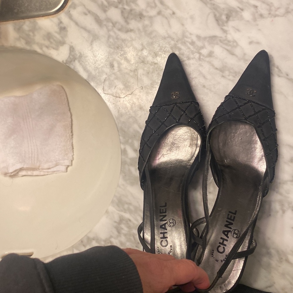 Preloved Vintage Chanel black slingback heels 3 1/2 inch heels, 4 inch width !